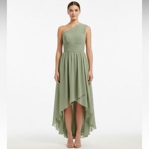 Amazon Sleevesless green dress